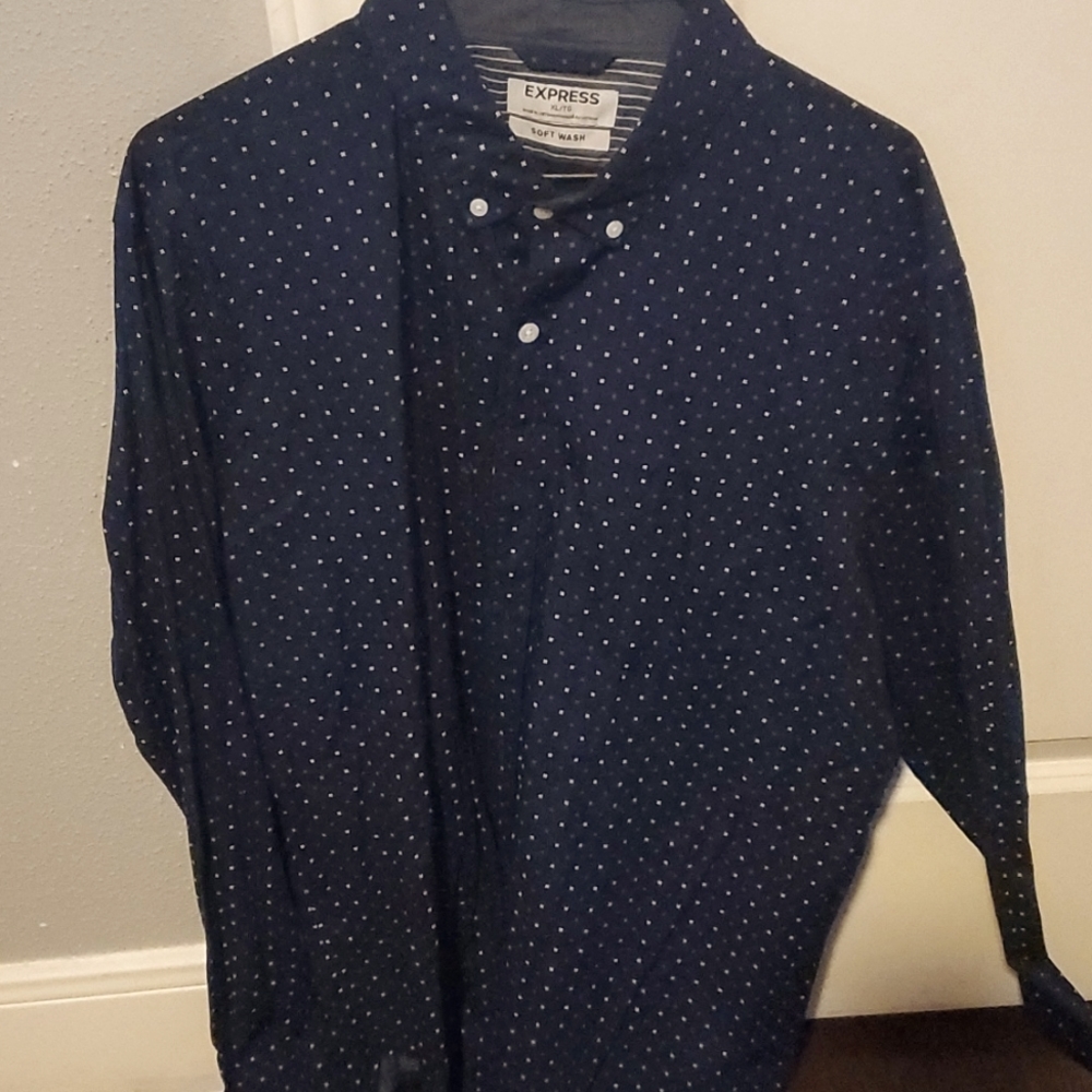 Express X Large Long sleeved Buttoned up